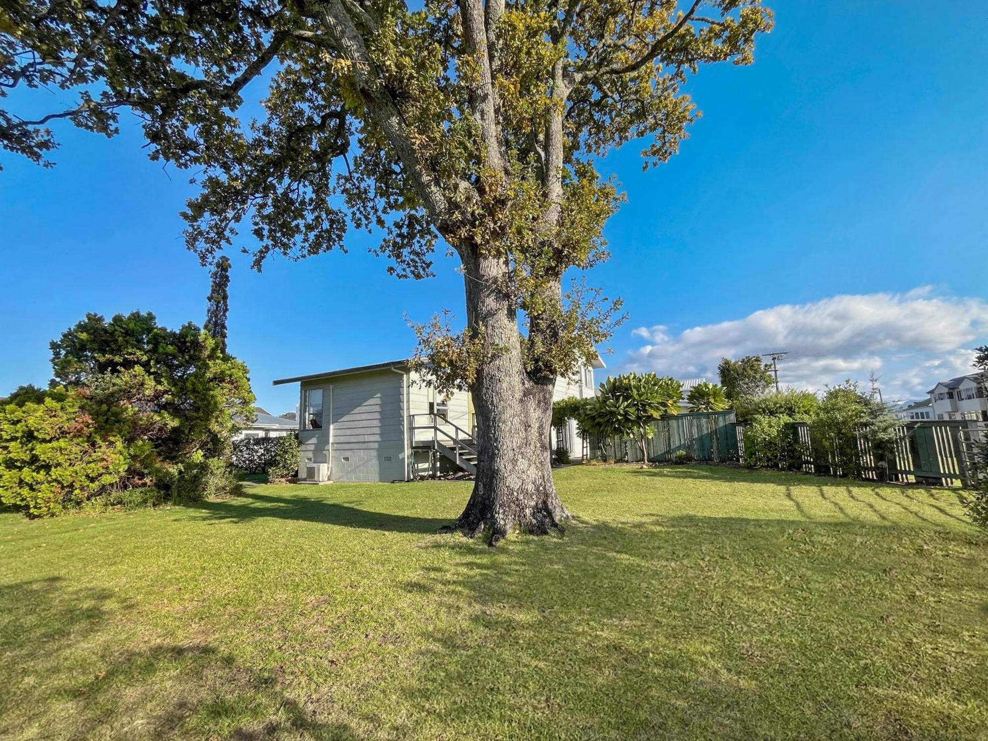 Sybil'S Place Whitianga Exterior foto